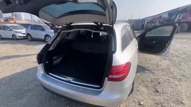 Mercedes Benz C180 2016 год