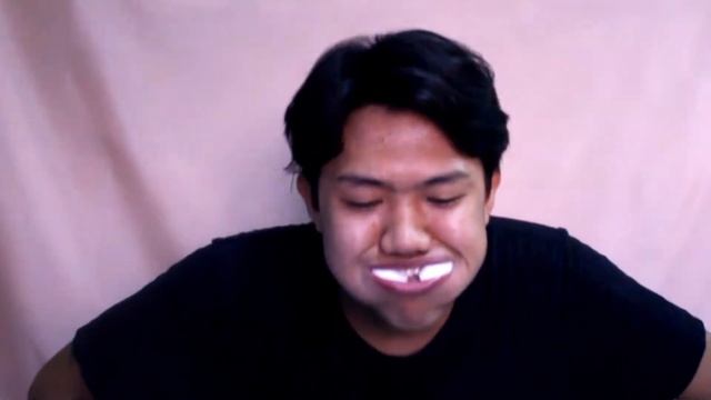 Chubby Bunny Challenge Filled with Sriracha Chili Sauce!!! смотреть онлайн