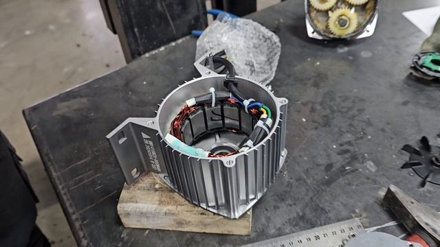 мотор с внешними датчиками холла смотреть онлайн