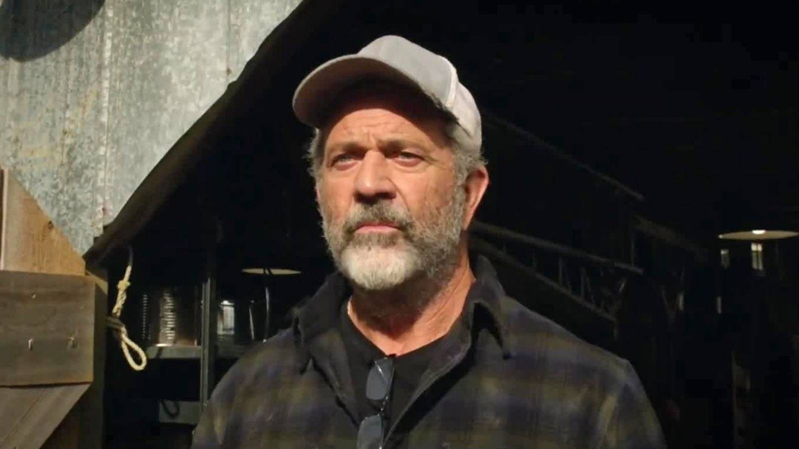 Кошмарные каникулы — Русский трейлер (Дубляж, 2025) смотреть онлайн