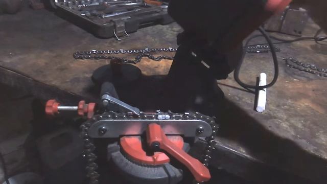 КАК НАТОЧИТЬ ЦЕПЬ НА СТАНКЕ? ОБЗОР P.I.T. PCSS1001-C смотреть онлайн