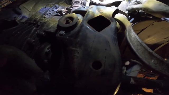 Audi A6 Mk2 front lower suspension arm replacement смотреть онлайн