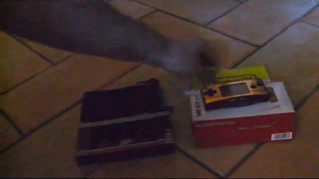 UNBOXING GAMEBOY MICRO FAMICOM EDITION ita смотреть онлайн