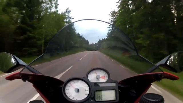 BMW R1200S Testar GoPro Hero 2 Med BMW K1100RS смотреть онлайн