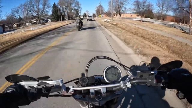 Ducati Scrambler and BMW GSA go for a cruise!!!!! смотреть онлайн