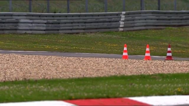 Nick Heidfeld riding BMW S 1000 RR смотреть онлайн