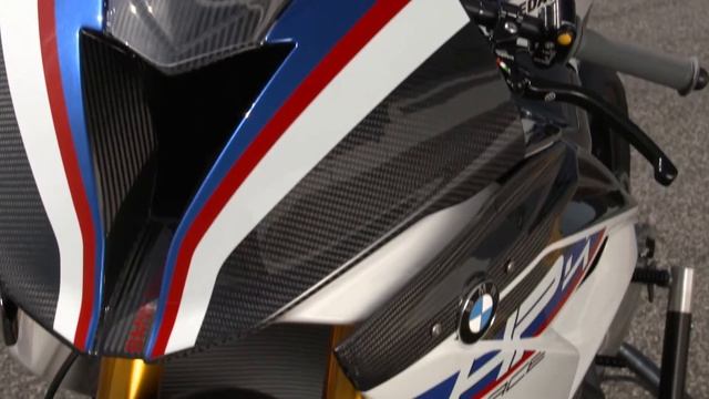 BMW HP4 Race 2018, Design, Official Video смотреть онлайн