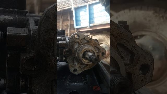 cum se scoate semeringu pompa de injectie😊 смотреть онлайн
