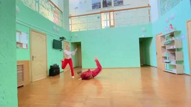Виктор Лукинов и Дарья Черняева смотреть онлайн