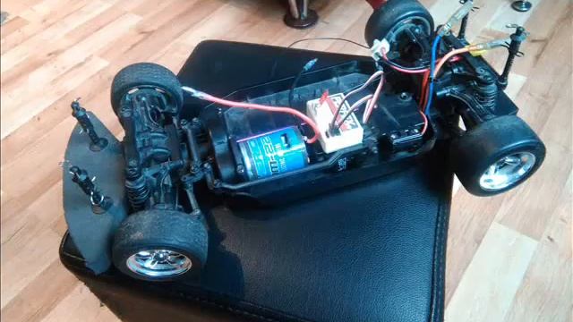 BMW E30 M3 - HPI смотреть онлайн