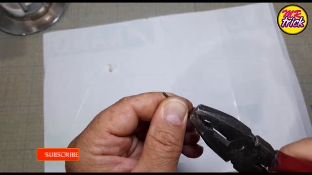 How to Build an amazing mini-robot with DC motors and cans смотреть онлайн