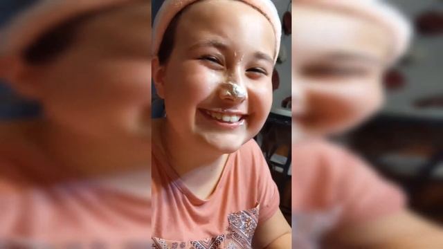Pie Face Covid Thanksgiving смотреть онлайн