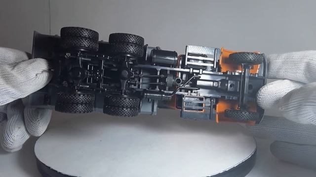 КРАЗ 256🔹️Автоистория🔹️Обзор масштабной модели 1:43 смотреть онлайн
