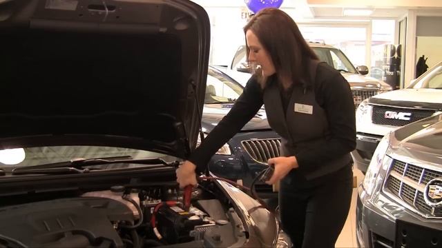 Boosting a Battery | NewRoads Auto Tips смотреть онлайн