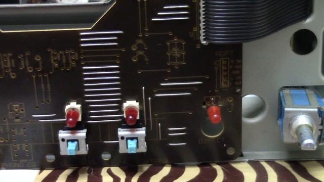Pioneer A-676 (3TM) внутри, передняя панель смотреть онлайн