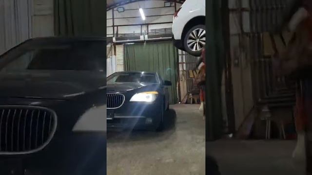 БМВ 750 Li самодиагностика подвески и выравнивание гидропневмы
