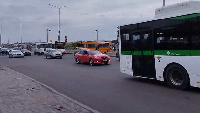МАЗ 103.465 и Mercedes Benz O405 смотреть онлайн