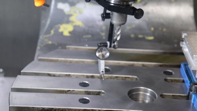 HAAS UMC 5 axis CNC MILL SETUP AND CALIBRATION смотреть онлайн