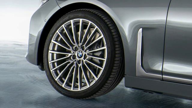 AMAZING! 2020 BMW 7 SERIES TEST DRIVE