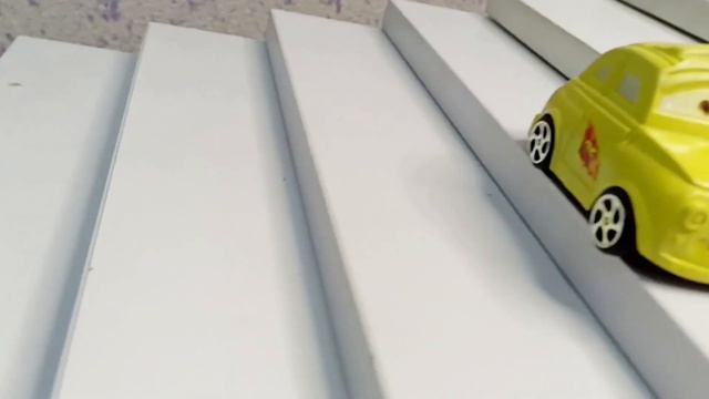 Race Pixar Cars in the Parking lot - McQueen and Friends The King Francesco Bernoulli Chick Hicks # смотреть онлайн