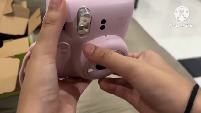 Polaroid Terbaru: Kamera Instax Mini 12 Blossom Pink yang Menggoda смотреть онлайн