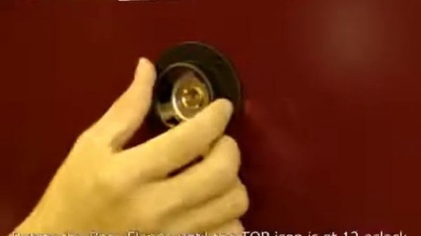Brinno PeepHole Viewer - Installation Demo