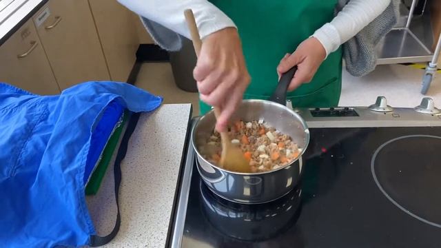 Yr8 Ragu смотреть онлайн