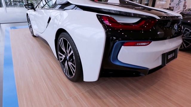 BMW I8 Roadster : White