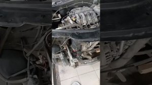 Замена  ,, телевизора,, , усилителя бампера, капота на Рено Сандеро.