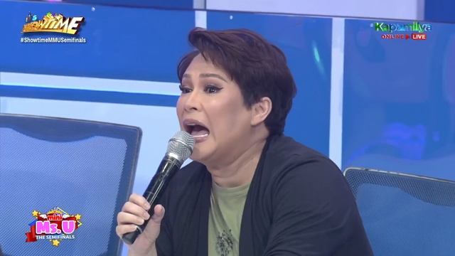 Mini Miss U Janina gives chicharon to Vice and Janice | It's Showtime Mini Miss U смотреть онлайн
