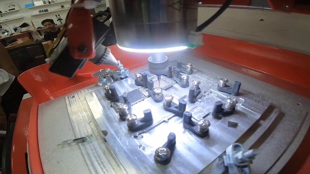 Hands on the Jingyan CNC Machine смотреть онлайн