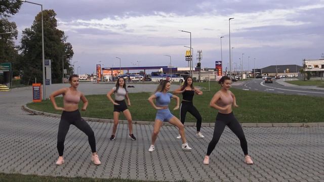 Banana (feat. Shaggy) [DJ FLe - Minisiren Remix] - Ana Débska CHOREOGRAPHY!