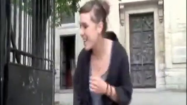 Zaz - je veux; Zaz - je veux На улице Парижа смотреть онлайн