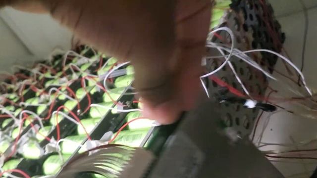 How I install an 16s #JBD #LiFePO4 #BMS with Bluetooth in 14 packs 48V batteries in parallel смотреть онлайн
