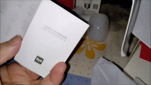 Xiaomi YeeLights Smart Bulb Unboxing - AlliExpress смотреть онлайн