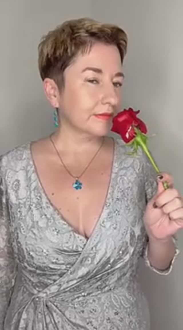 В чем красота и сила женщины? смотреть онлайн