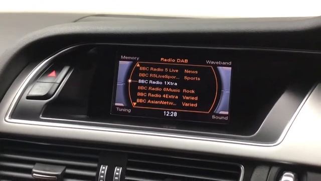 AUDI A4 2.0 TDI SE Saloon 4dr (stop/start) смотреть онлайн