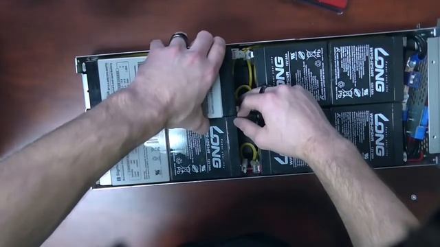 Thay Thế Ắc Quy Apc Rbc43