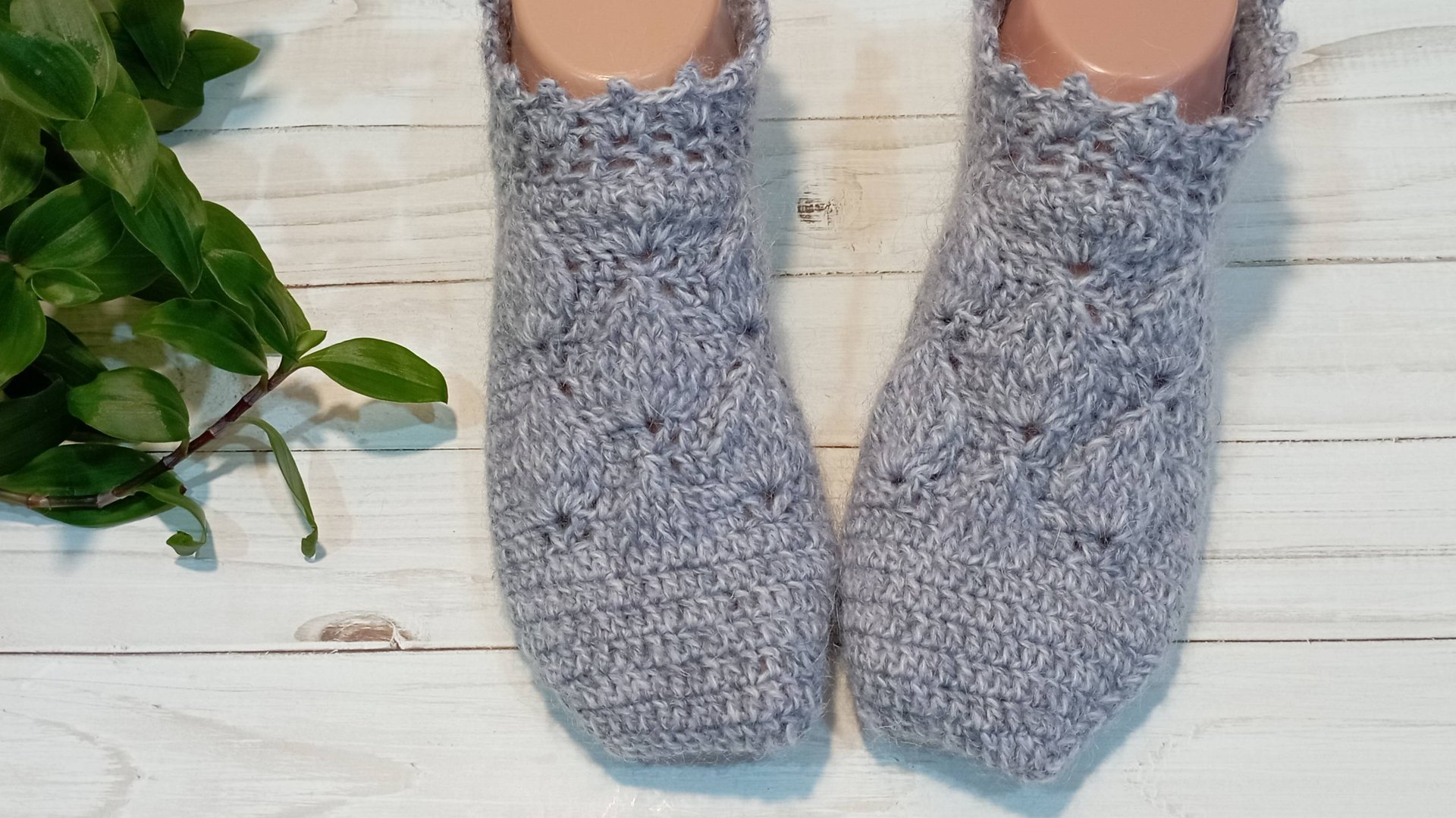 Следки крючком . Узор листья . Подробный мк . смотреть онлайн