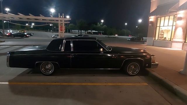 Gangster Whitewalls T.V. Antenna In The Back смотреть онлайн