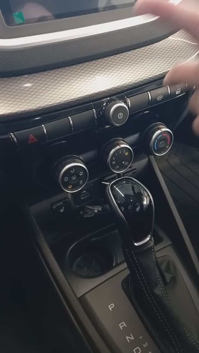 Лада Веста НГ обзор дисплея кнопок и ручек управления смотреть онлайн