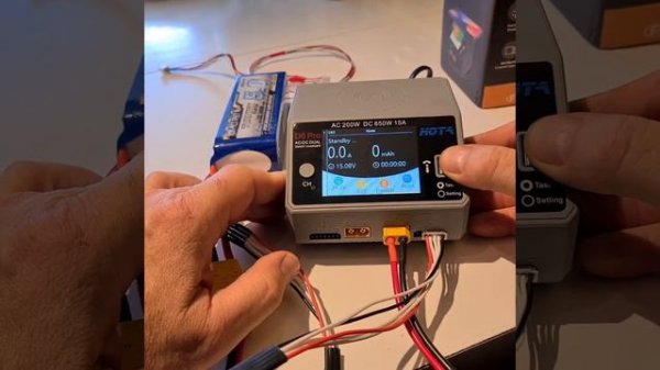 Hota D6 Pro smart charger