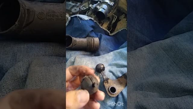 cambiando bocha de selectora de cambios . Peugeot Parnert _peugeot 206 смотреть онлайн