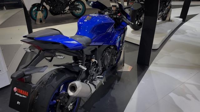 Yamaha R1 2024 | 4K смотреть онлайн