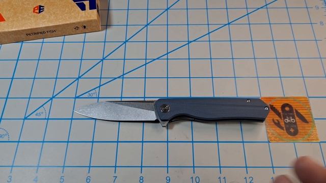 PETRIFIED FISH PF818 UNBOXING & FIRST IMPRESSIONS, BUDGET KNIFE, EVERYDAY CARRY, EDC, смотреть онлайн
