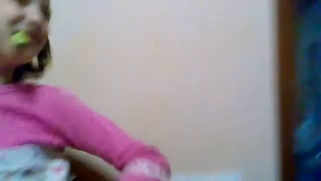 У Оли зеленый зуб смотреть онлайн