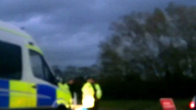 West Mercia police Volkswagen crafter onscene смотреть онлайн