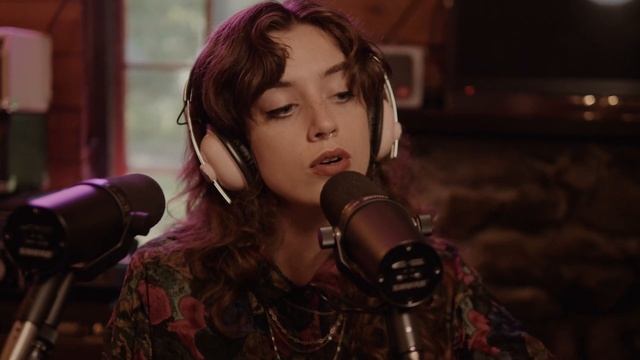 Miette Hope | Live at Guava | "With or Without You" [U2 Cover] смотреть онлайн