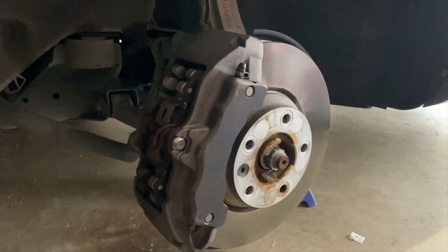 He loves it - Audi Q7 Caliper color change / Car Lifestyle смотреть онлайн