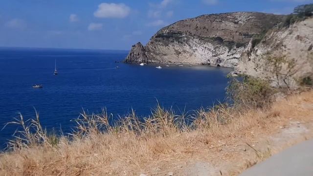 Welcome в Сант-Анжело. Спуск в посёлок. Кричащая чайка! смотреть онлайн